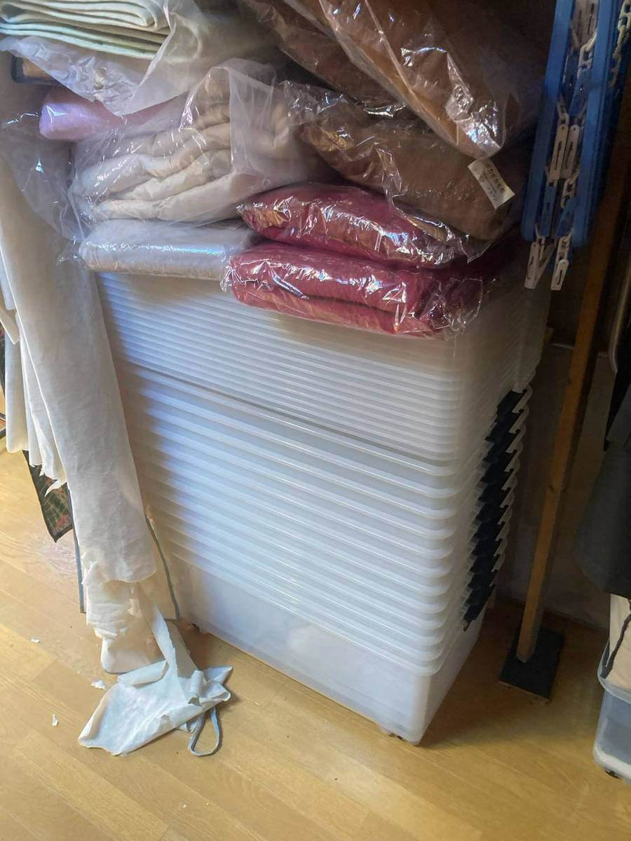 衣装ケース・寝具・衣類など長期保管された生活用品