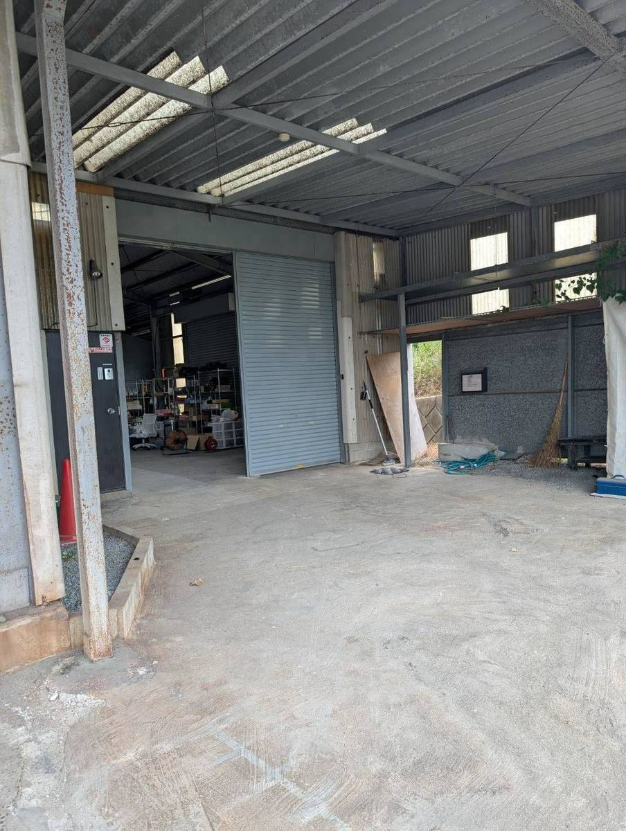 かいとり隊福岡店の買取品搬入・搬出スペース